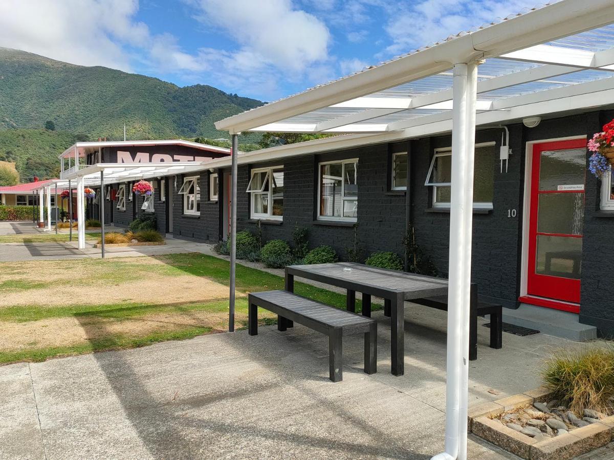 بِكتون Aaa Marlin Motel المظهر الخارجي الصورة